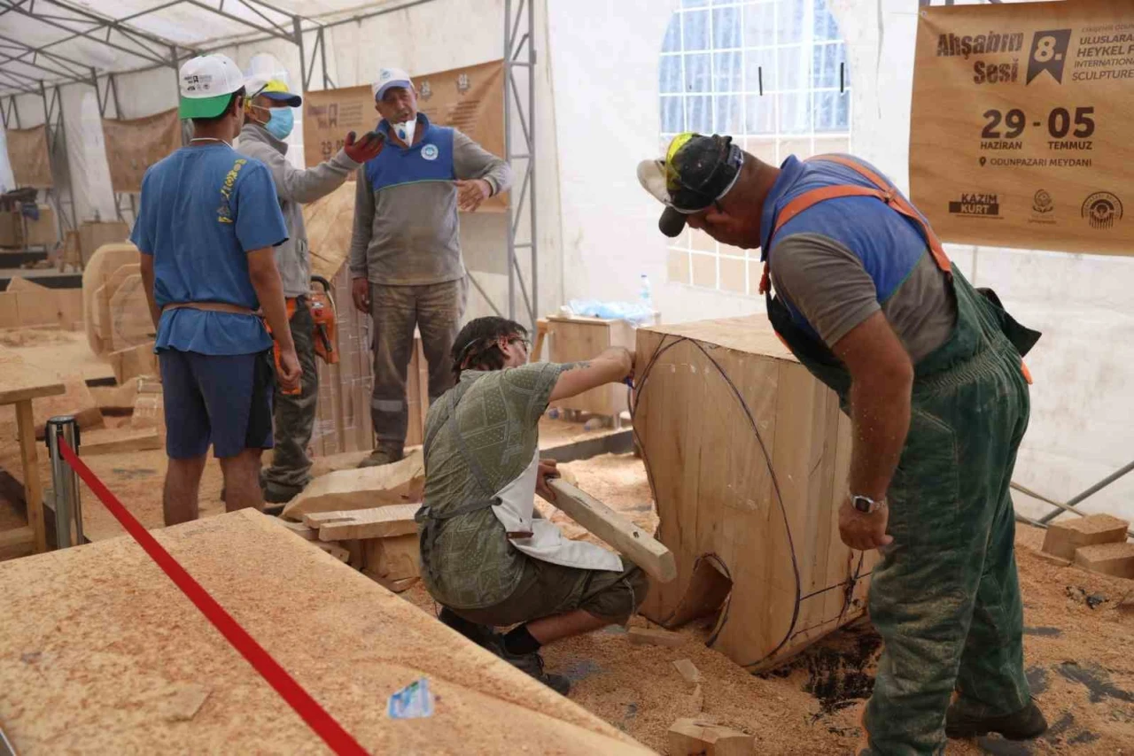 8. Uluslararası Ahşap Heykel Festivali’ne Yoğun İlgi