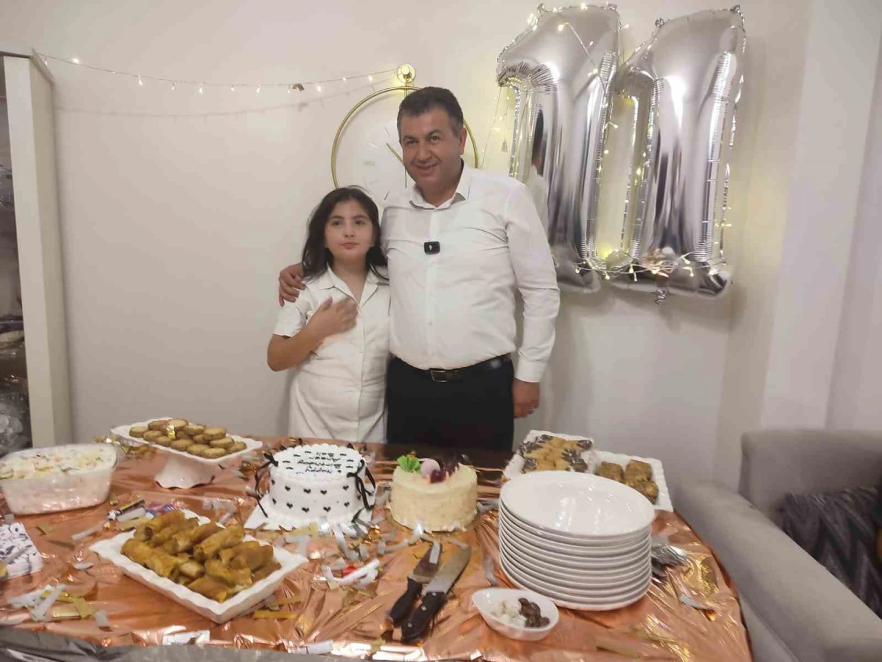 Minik Buğlem'in Davetine Cevap Veren Başkan, Doğum Günü Sürprizi Yaptı