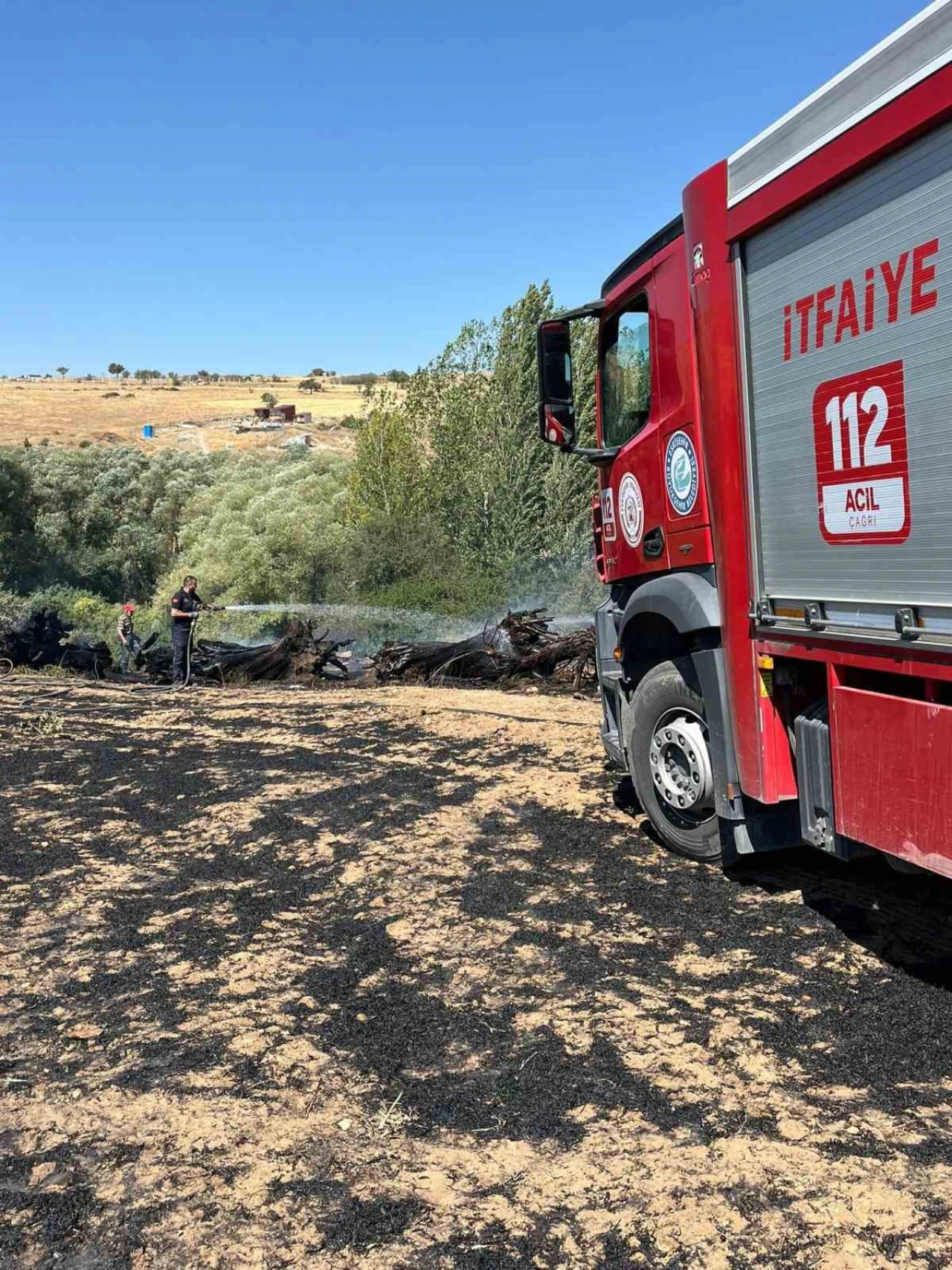 Eskişehir’de Tarım Arazisinde Çıkan Ekin Yangını Söndürüldü