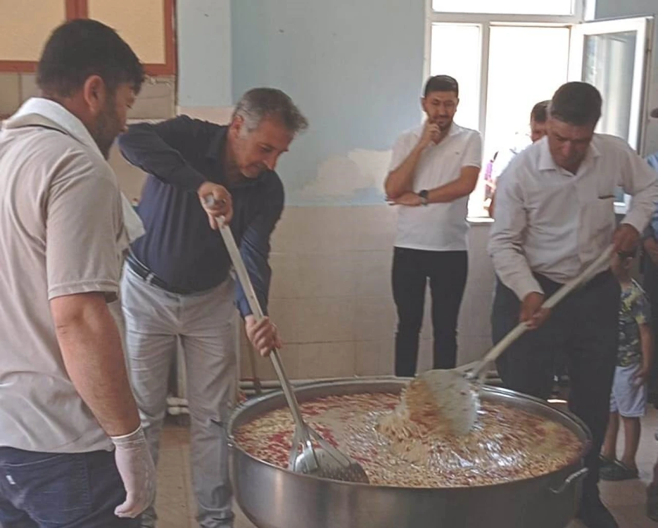 Kutluhallar'da Geleneksel Aşure Etkinliği