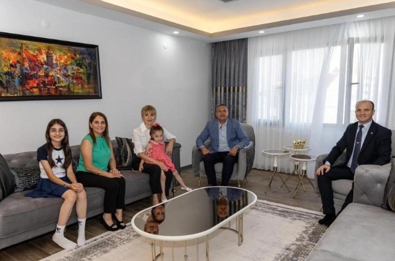 İl Emniyet Müdürü Hakan Yılmaz ve Eşinden, Gazi Halil Er’e Ziyaret