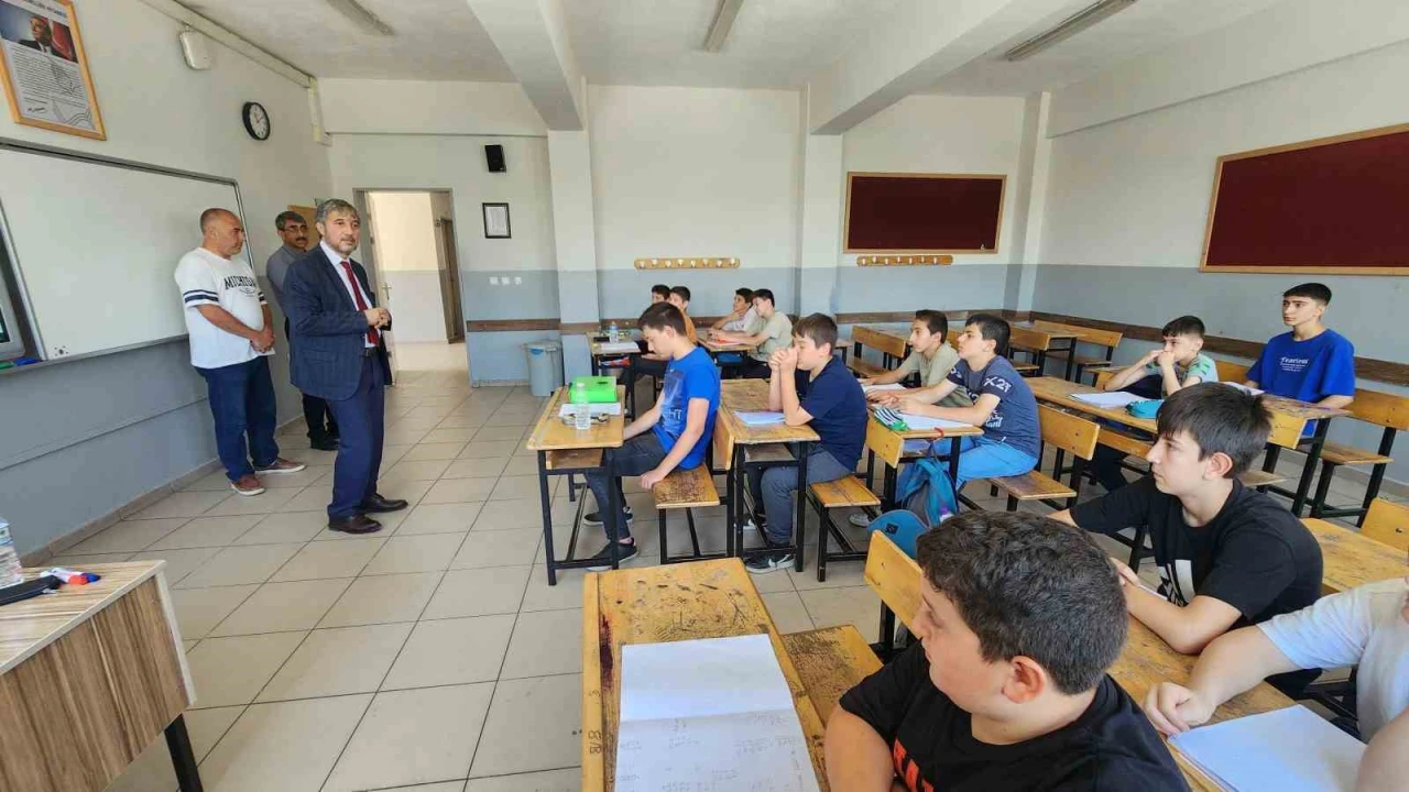 Kütahya MEM Müdürü Yılmaz, Destekleme ve Yetiştirme Kurslarını İnceledi