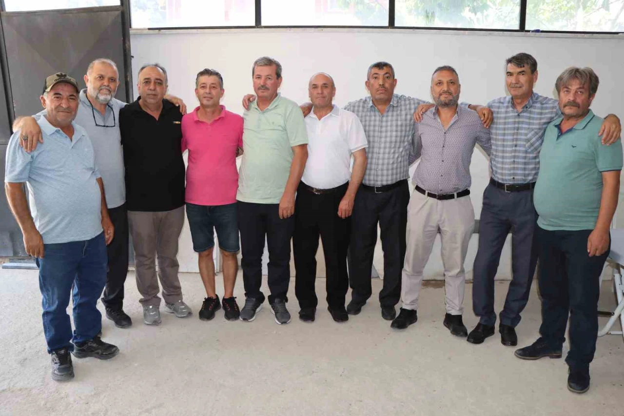 37 Yıllık Asker Arkadaşlığı Düğünde Yeniden Buluştu