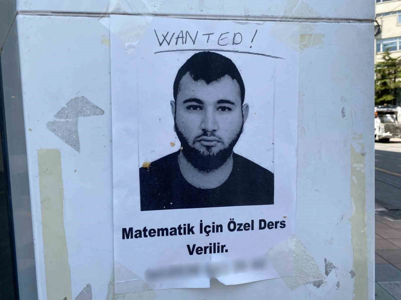 Özel Ders İlanındaki 'Wanted' İfadesi Görenleri Gülümsetti