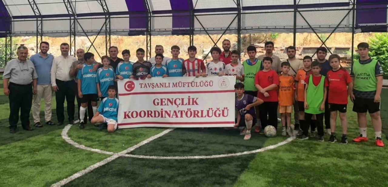 Tavşanlı’da Yaz Kur’an Kursu Öğrencilerine Futbol Turnuvası Düzenlendi