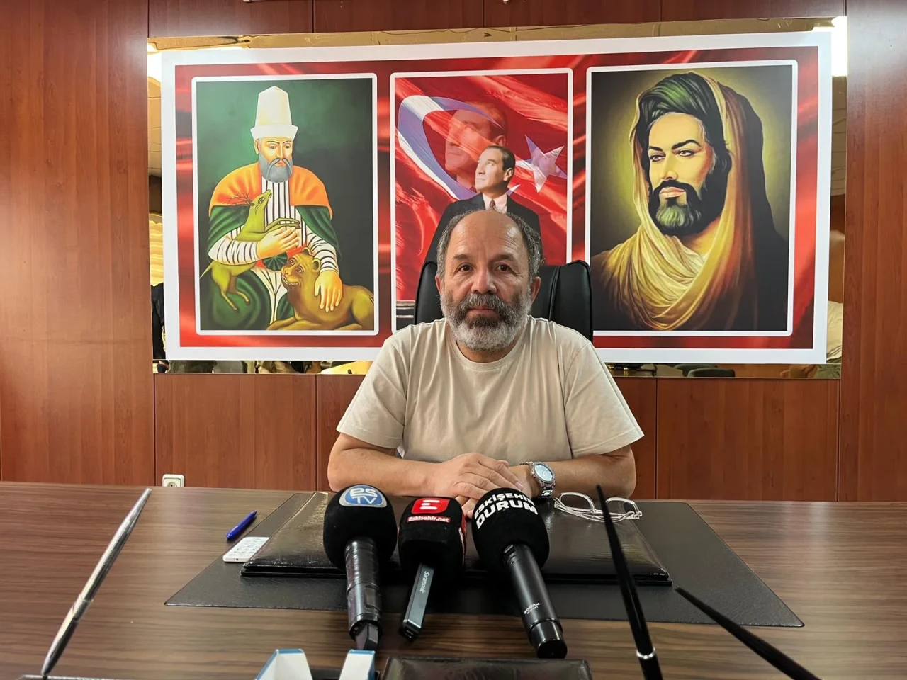 Dr. Birtürk Özkavak : “İnsanca ücret almak için adeta engelli koşusuna çıkarıldık”