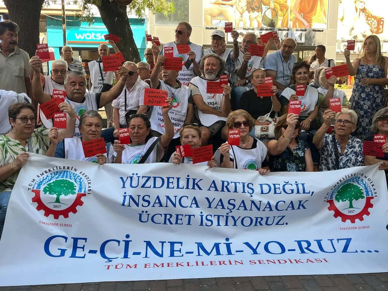 Emeklilerden Hükümete Sert Mesaj: "Sadaka Değil Hakkımızı İstiyoruz"