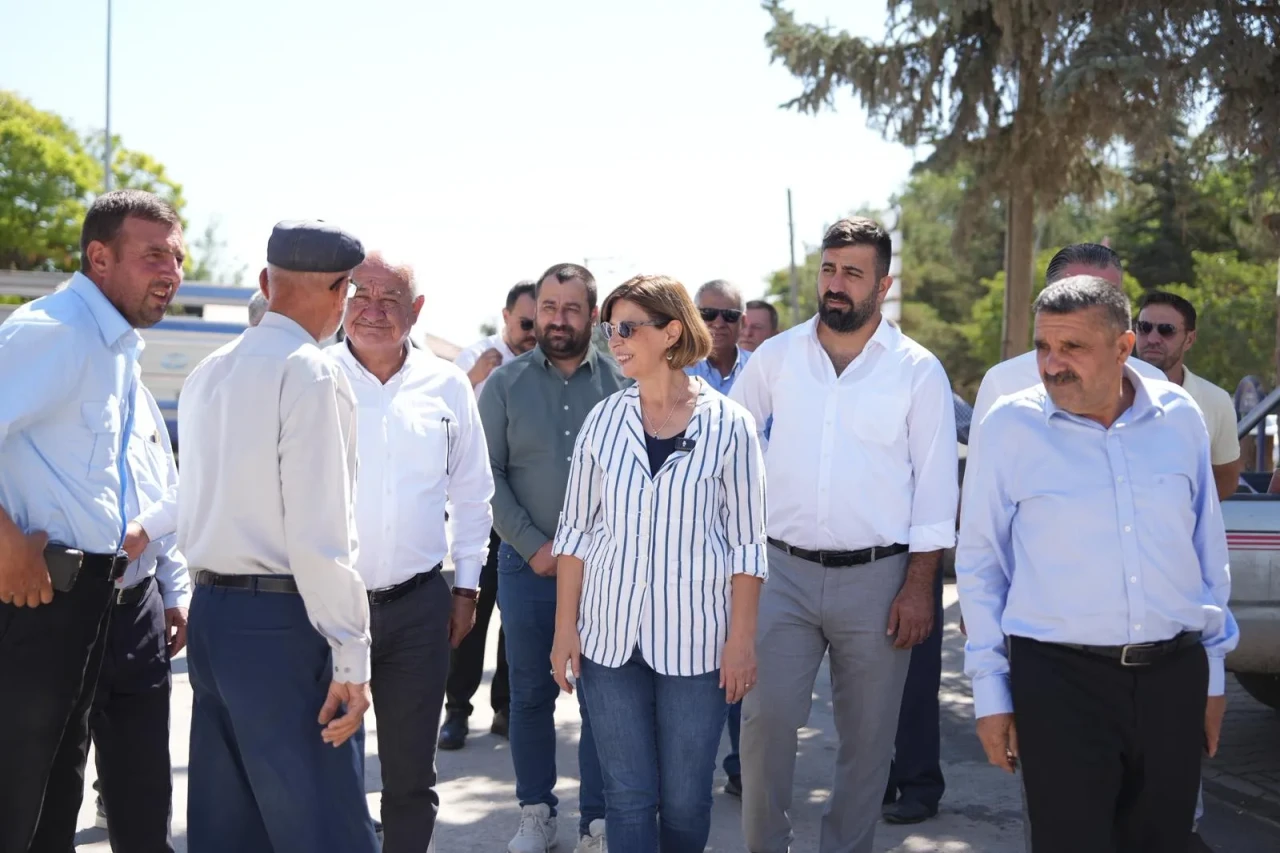 Alpu’da yollar yenileniyor: Başkan Ünlüce asfalt çalışmalarını başlattı