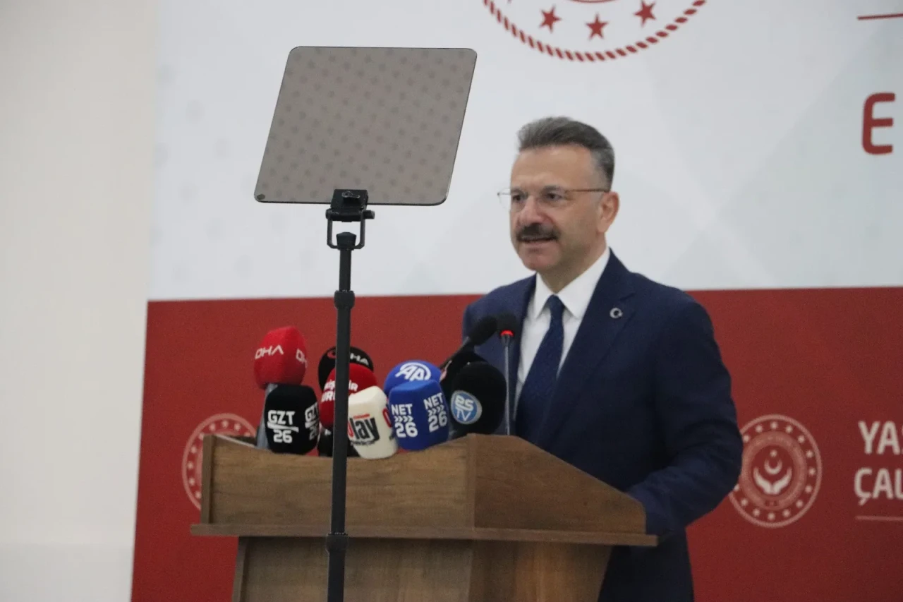 Vali Hüseyin Aksoy: “Eskişehir’in yaş ortalaması Türkiye’nin üzerinde”