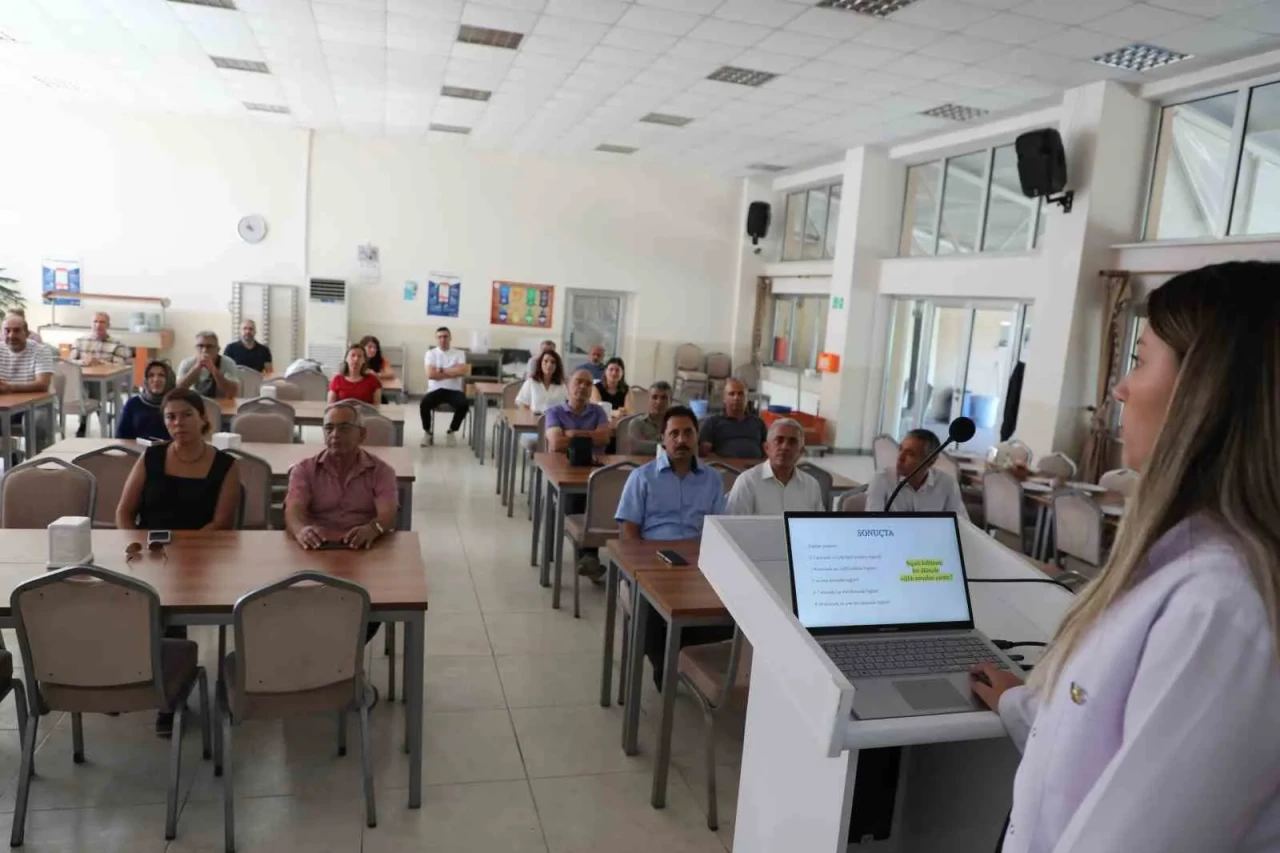 Eskişehir’de personele tütün ürünlerinin zararları anlatıldı