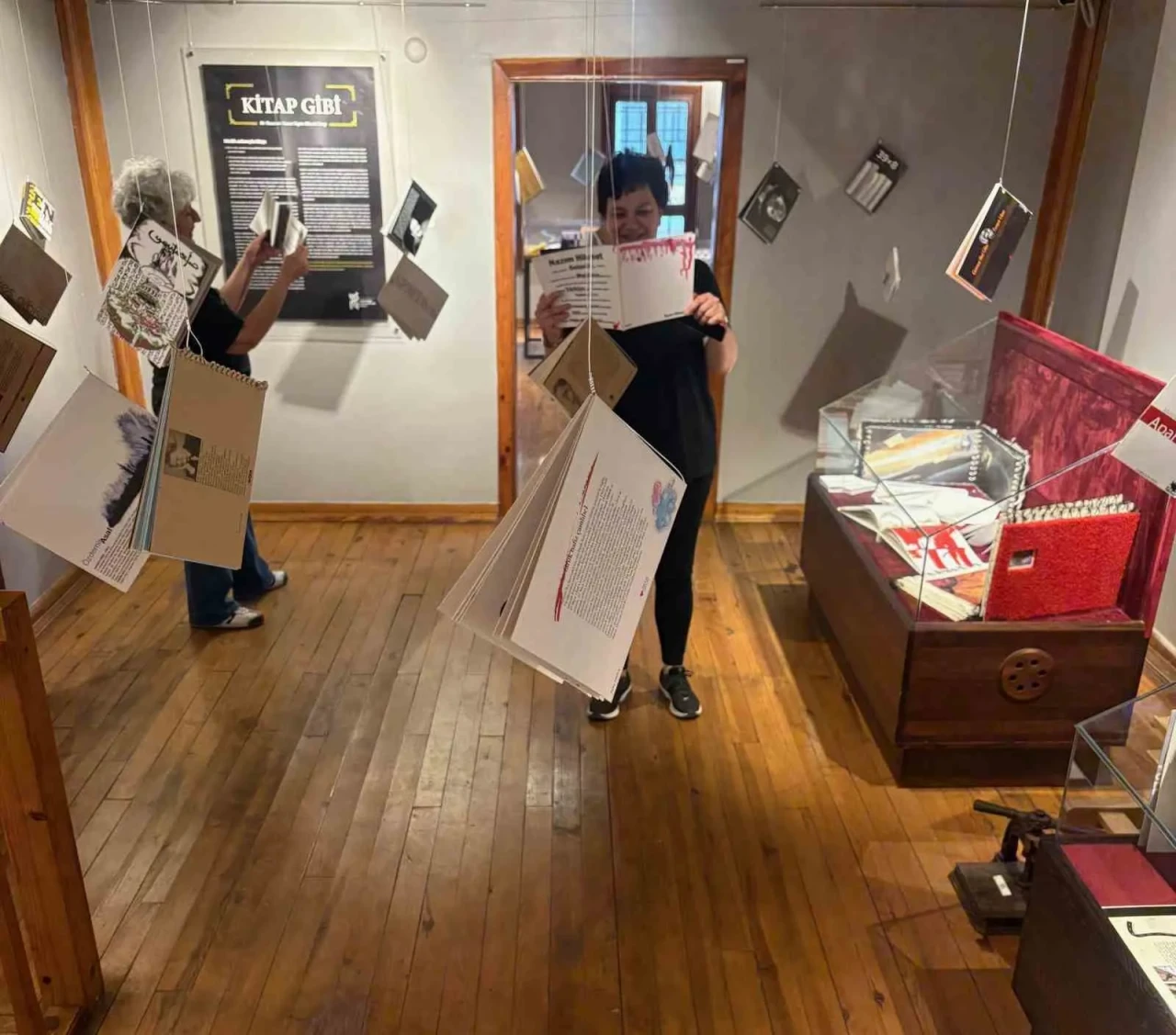 Öğrencilerin tasarladığı sanat kitapları müzede sergileniyor