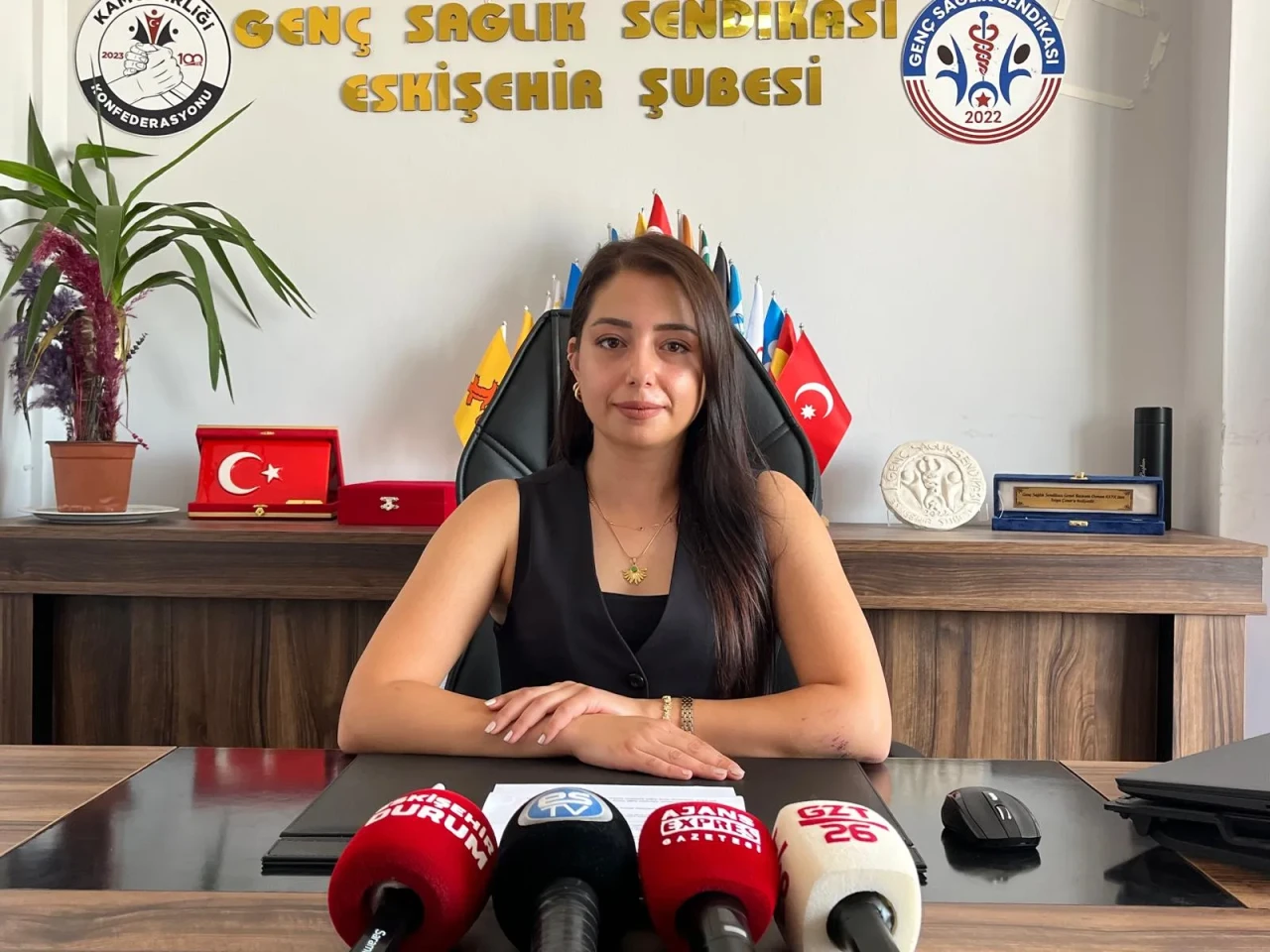 Genç Sağlık Sendikası’ndan Toplu Sözleşme Tepkisi: “Masada Değil, Alandayız”
