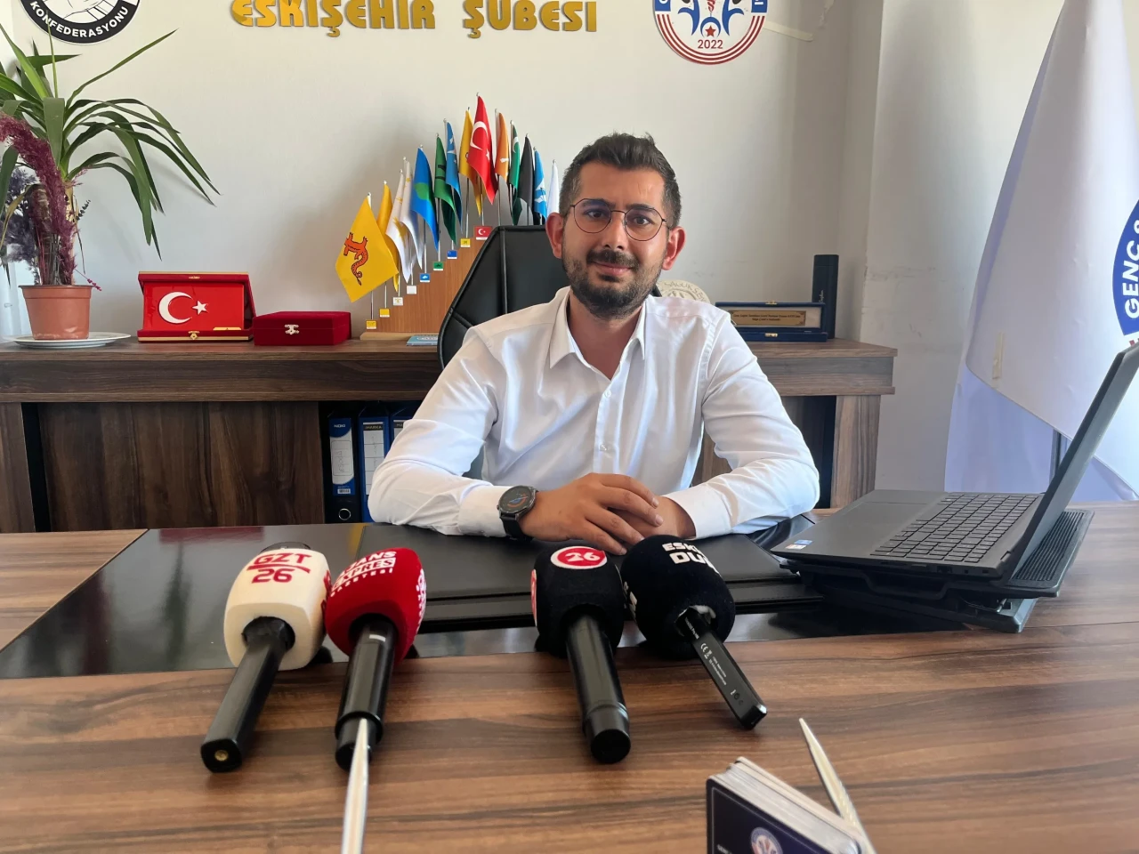 Memur zammına tepki: “Bu teklif trajikomik, yetkili sendikalar da suç ortaklığı yapıyor”