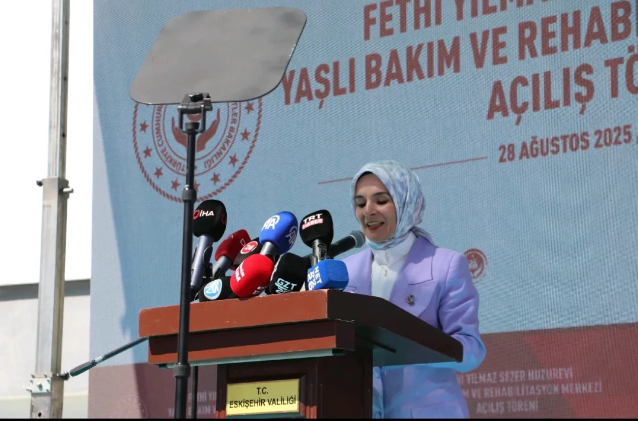Bakan Göktaş: “Fethi Yılmaz Sezer Huzurevi, büyüklerimize sevgi dolu bir yaşam alanı olacak”
