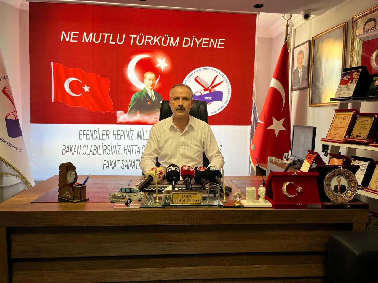 Başkan Sarıkaya: “Kuaför ve berberler yaz sezonunda yüzde 50 kayıp yaşadı”