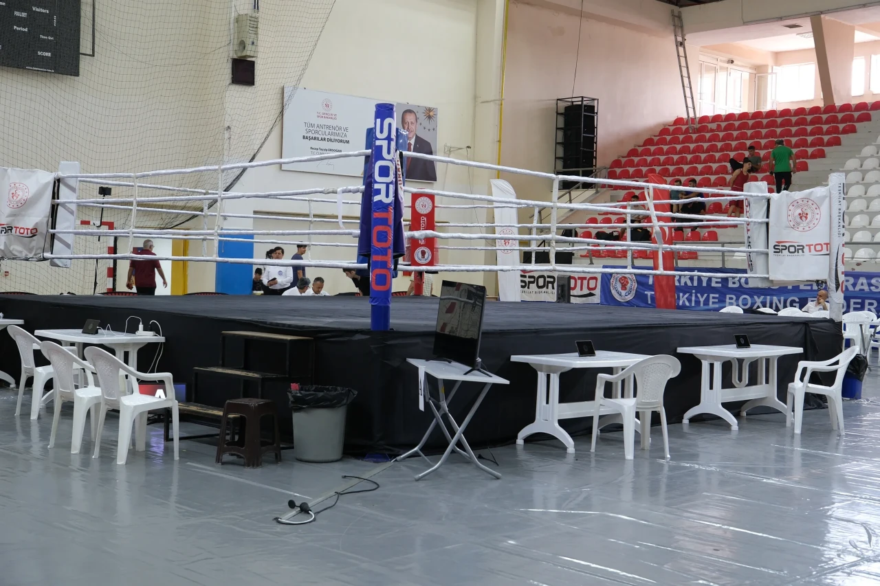 U23 Erkekler Türkiye Boks Şampiyonası Eskişehir'de Düzenlendi