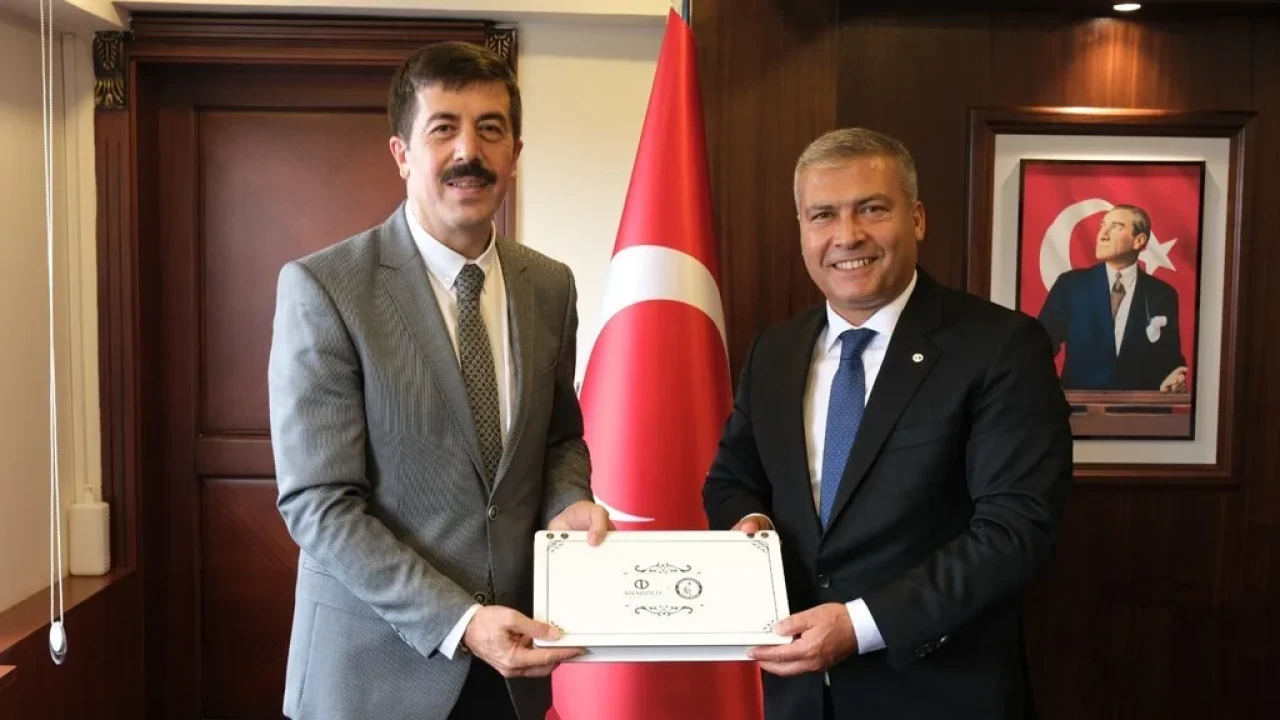 Rektör Adıgüzel’den Kütahya ve Afyon’da iş birliği temasları