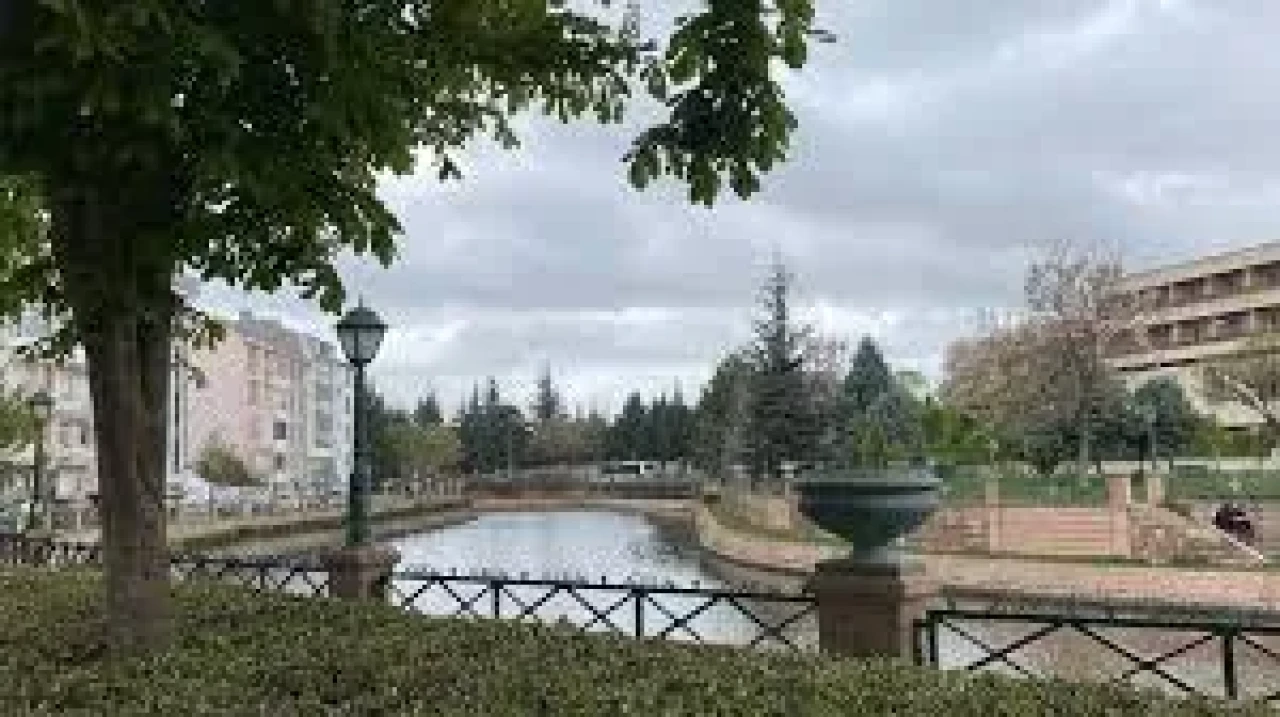 Eskişehir’de Hava Parçalı Bulutlu, Sıcaklıklar Düşüyor