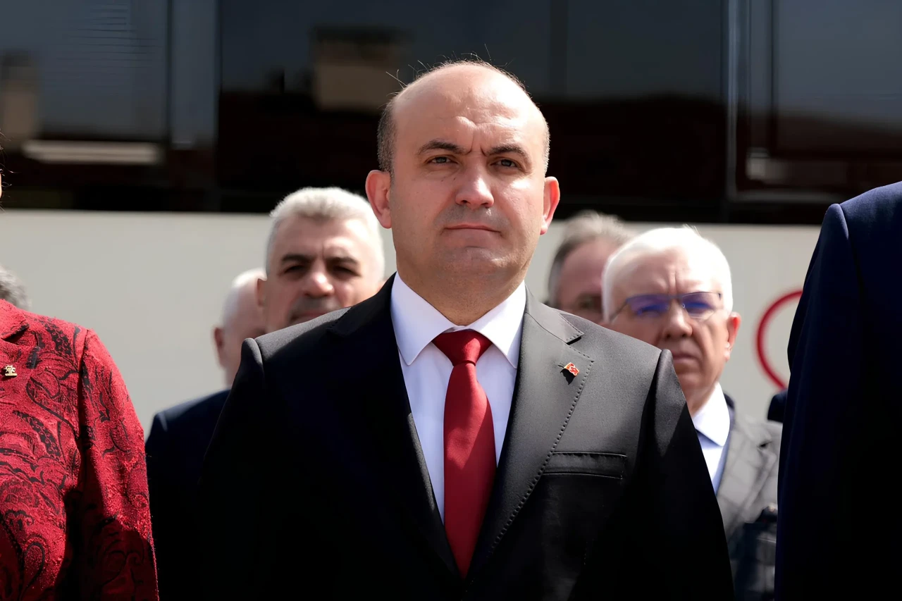 AK Parti Eskişehir İl Başkanı Gürhan Albayrak: “Eskişehir’in Ana Gündemi Kentsel Dönüşüm Olmalıdır”