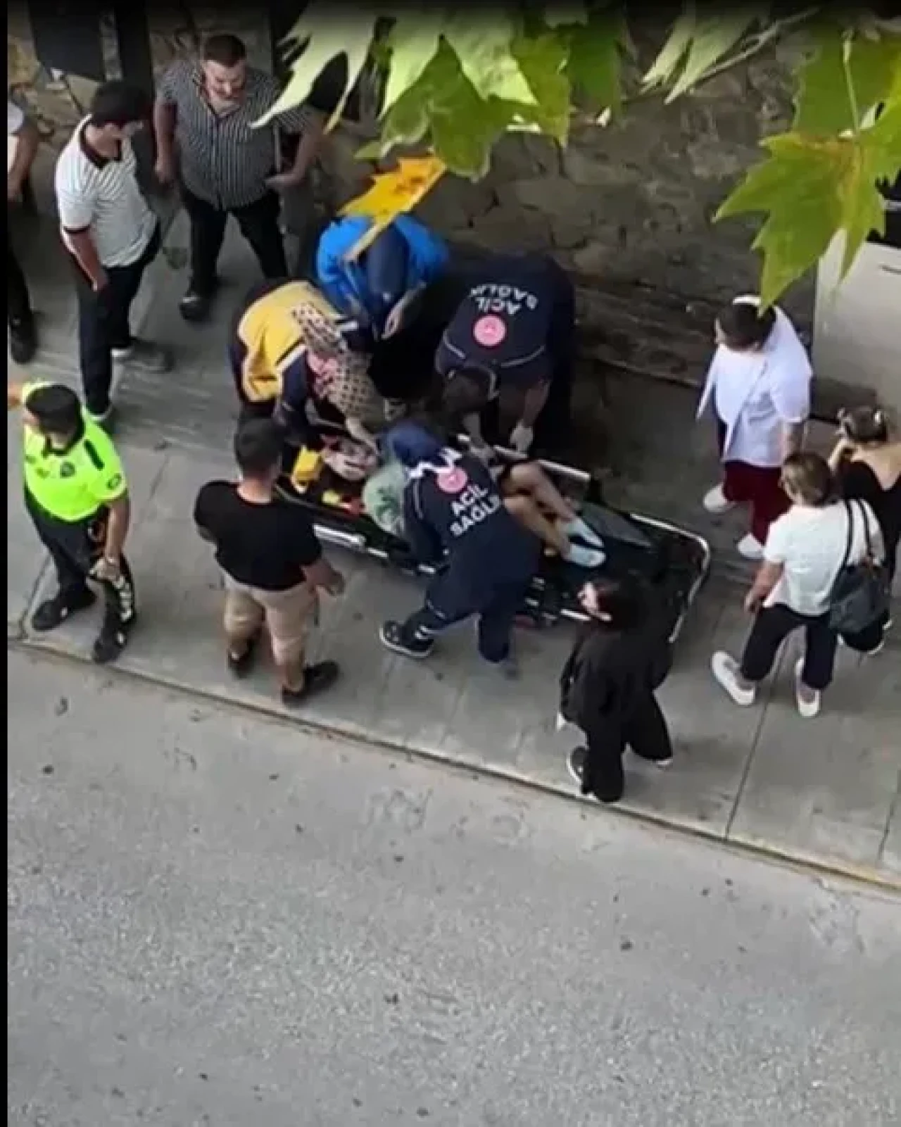 Bilecik’te Yolun Karşısına Geçmeye Çalışan Çocuğa Motosiklet Çarptı