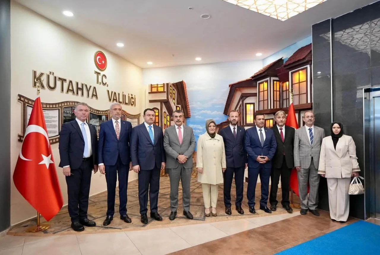 Milli Eğitim Bakanı Tekin: "Müfredatta aile ve doğa konuları yer alacak