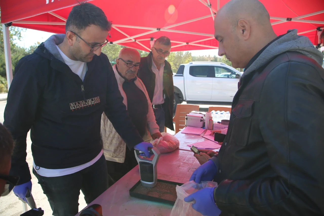 Büyükşehir’in Ücretsiz Mobil Toprak Analizi Başvuruları 11 Ağustos’ta Başlıyor