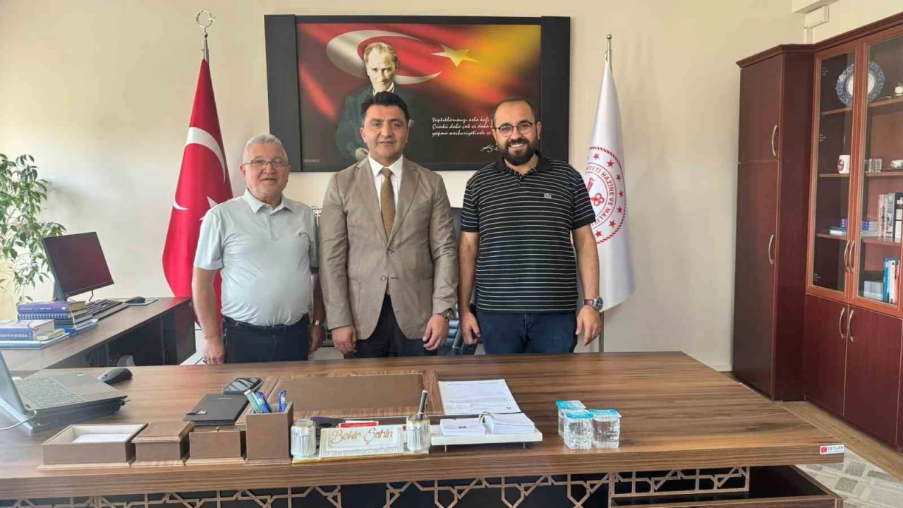 AK Parti Merkez İlçe Başkanı Yılmaz’dan Defterdar Şahin’e Ziyaret