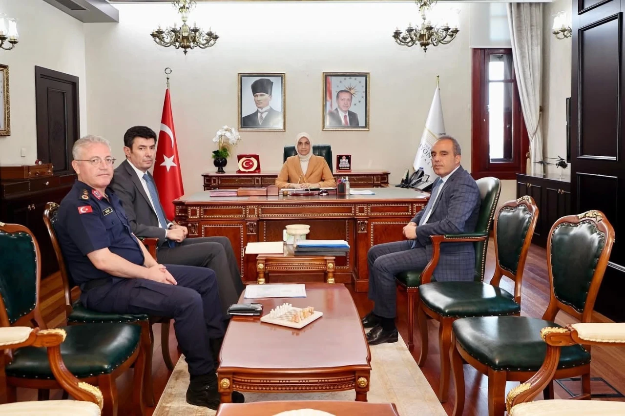 Afyonkarahisar’da Asayiş Toplantısında Orman Yangınları Gündemdeydi