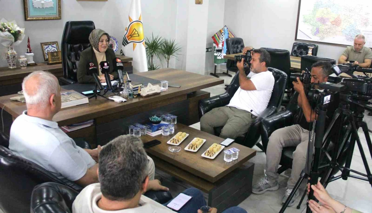 “AK Parti Kütahya İl Başkanı Erenler’den Belediye Yönetimine Eleştiri