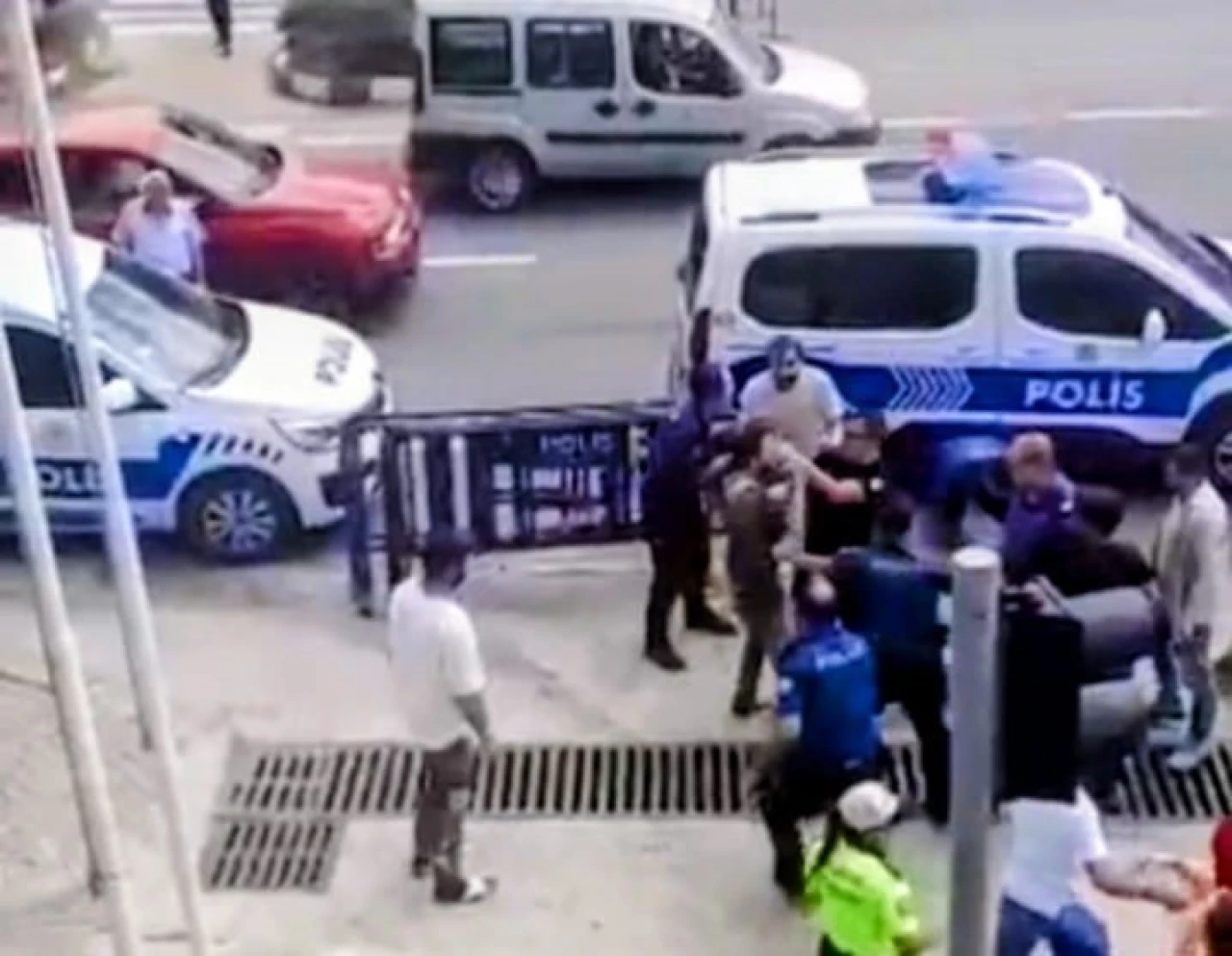Bilecik’te Yol Vermeme Kavgası Kamerada