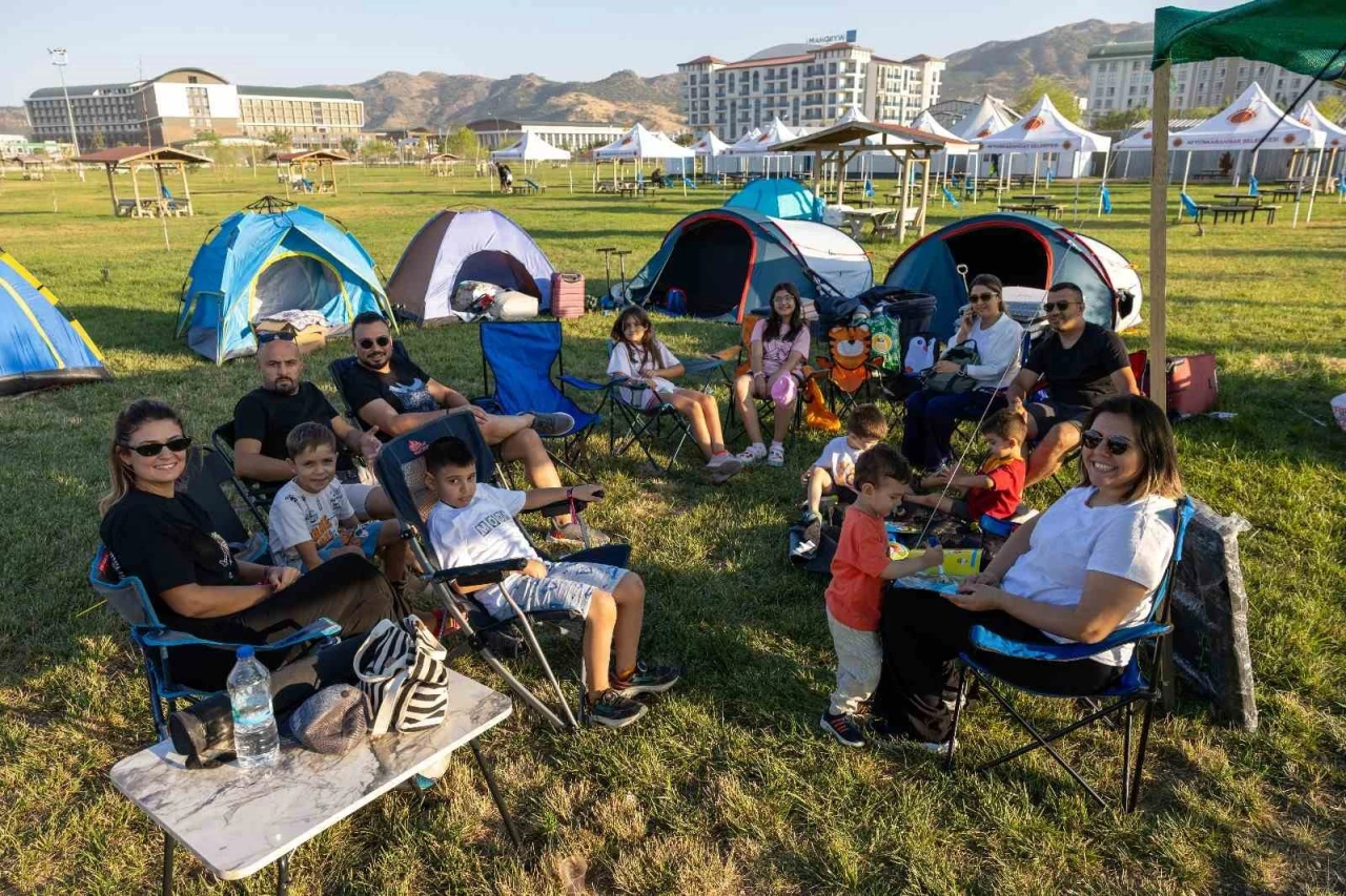 Afyonkarahisar'da ’Dijital Sessizlikte Aile Kampı’ başladı