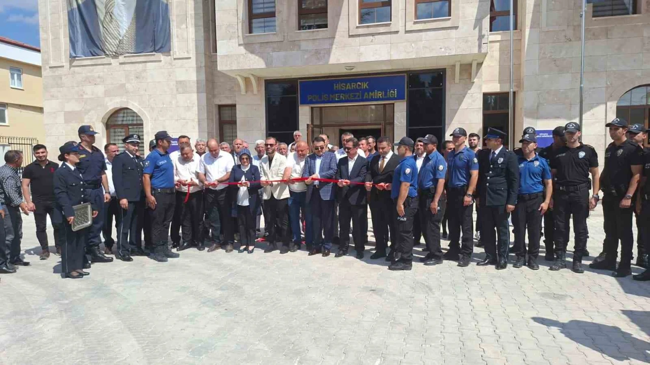 Hisarcık’ta Yeni İlçe Emniyet Amirliği Hizmet Binası Törenle Açıldı