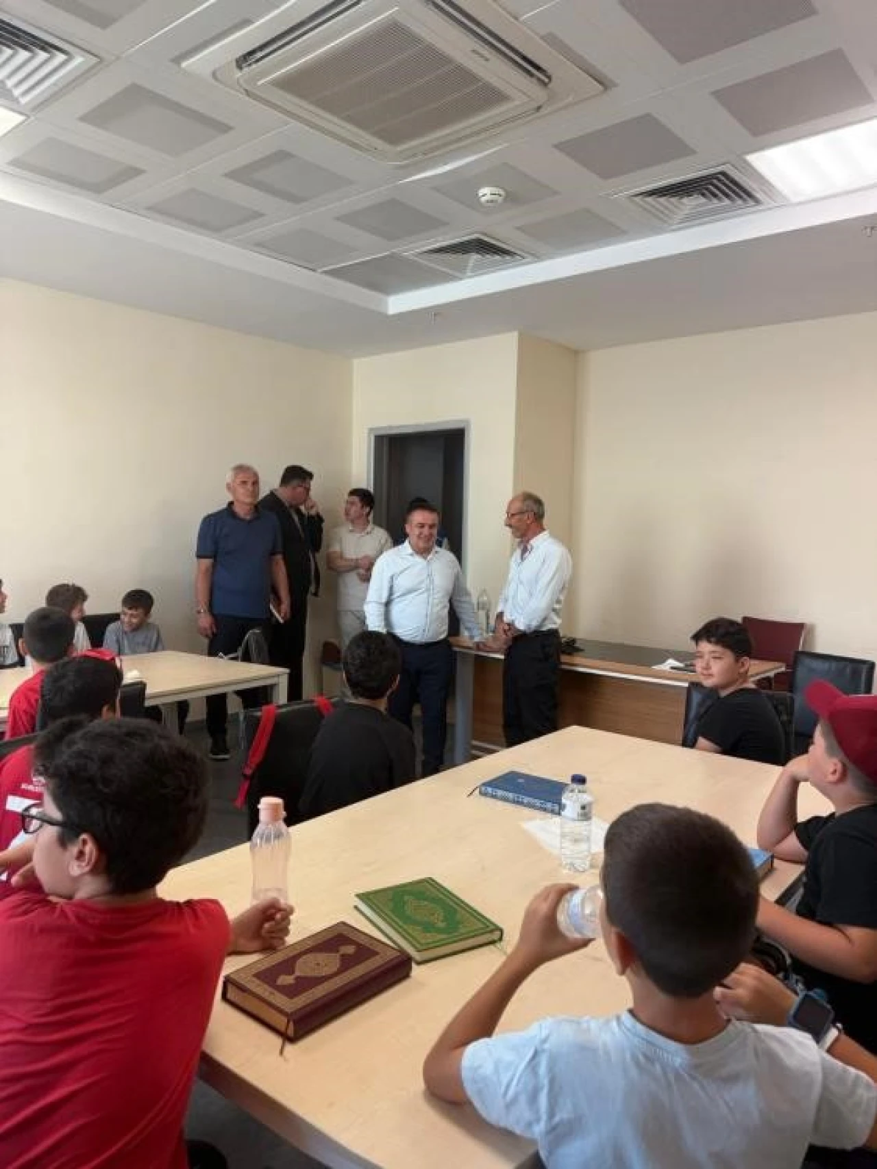 İl Müdürü Demir, Gençlik Merkezi’nde Gençler İle Projeleri Değerlendirdi