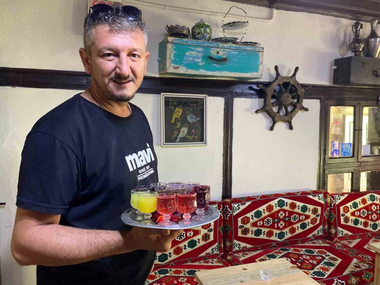 Eskişehir’de 14 yıldır Osmanlı şerbetlerini yaşatıyor