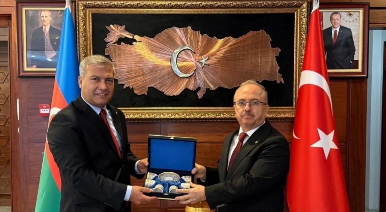 Anadolu Üniversitesi ile Bakü Avrasya Üniversitesi Arasında İş Birliği Protokolü İmzalandı