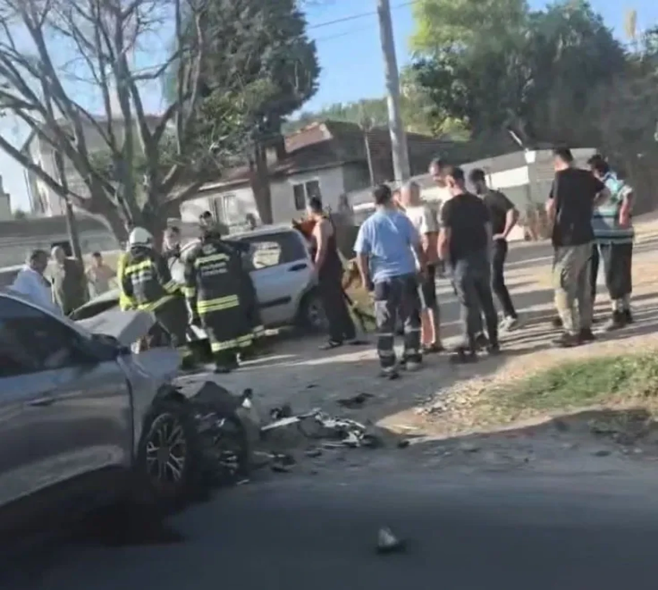 Eskişehir’de Feci Kaza: Araçta Sıkışan Yaralı Kurtarıldı