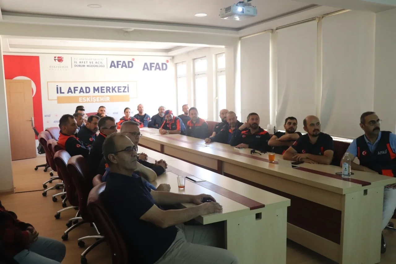 Eskişehir AFAD Personeline Geniş Kapsamlı Afet Müdahale Eğitimi