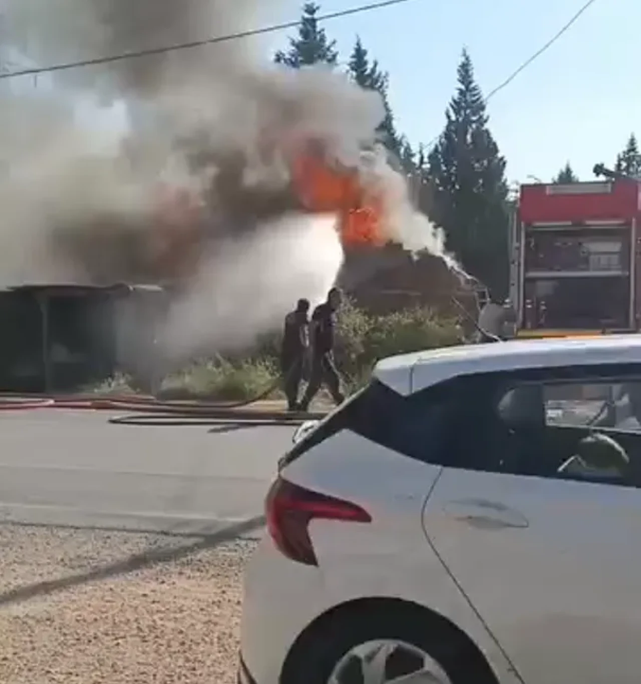 Eskişehir’de kereste fabrikasında korkutan yangın