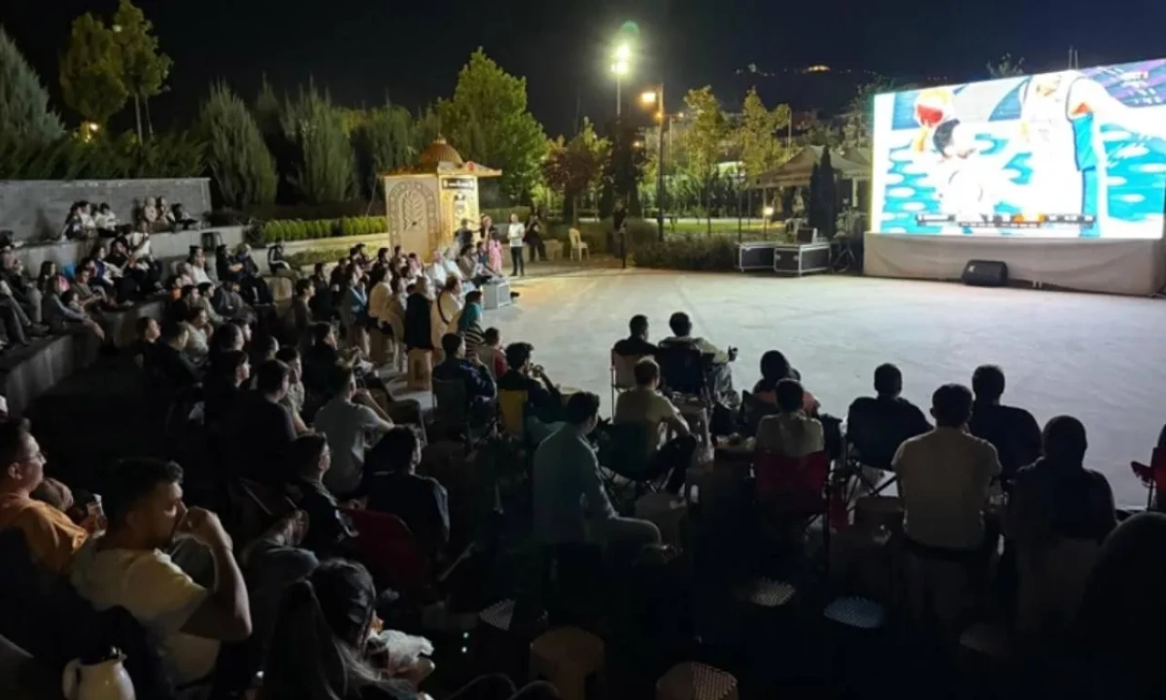 Türkiye-Almanya basketbol maçı Bursa, Antalya, Konya, Adana dev ekran nerede?