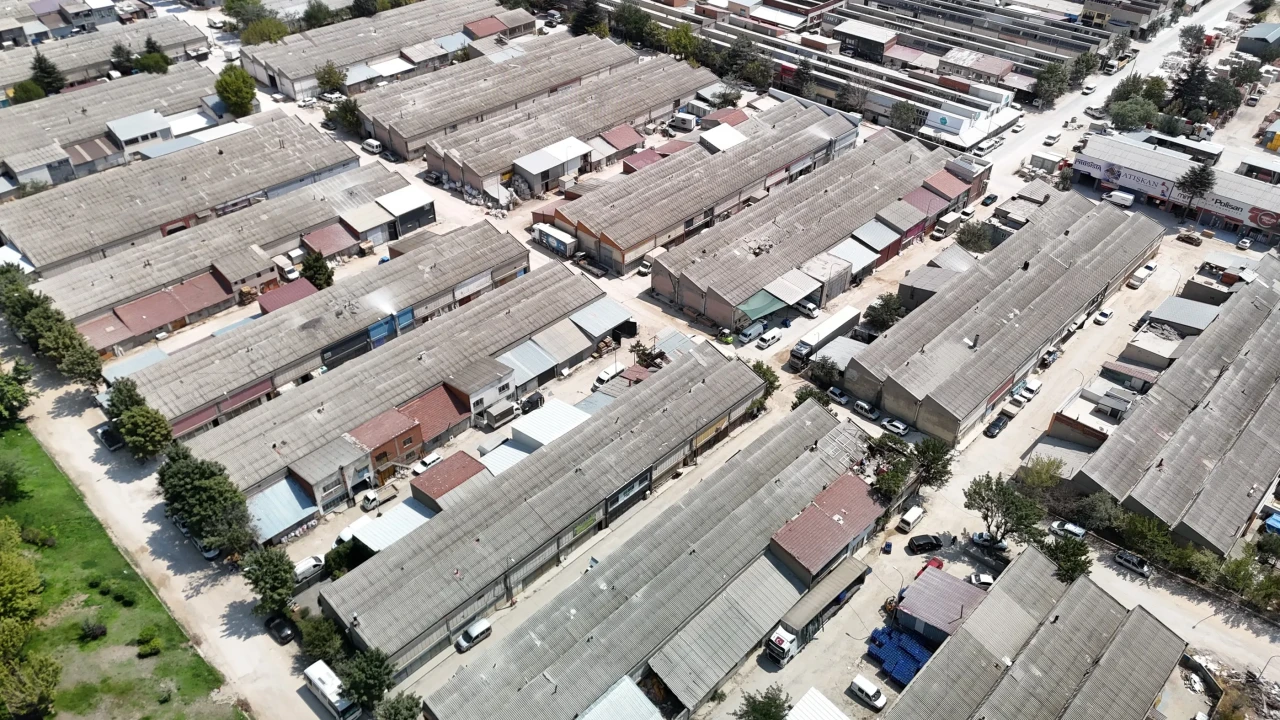 Baksan Sanayi Sitesi'nde Altyapı Çalışmaları Sonrası Toz ve Çukur Şikâyeti Büyüyor