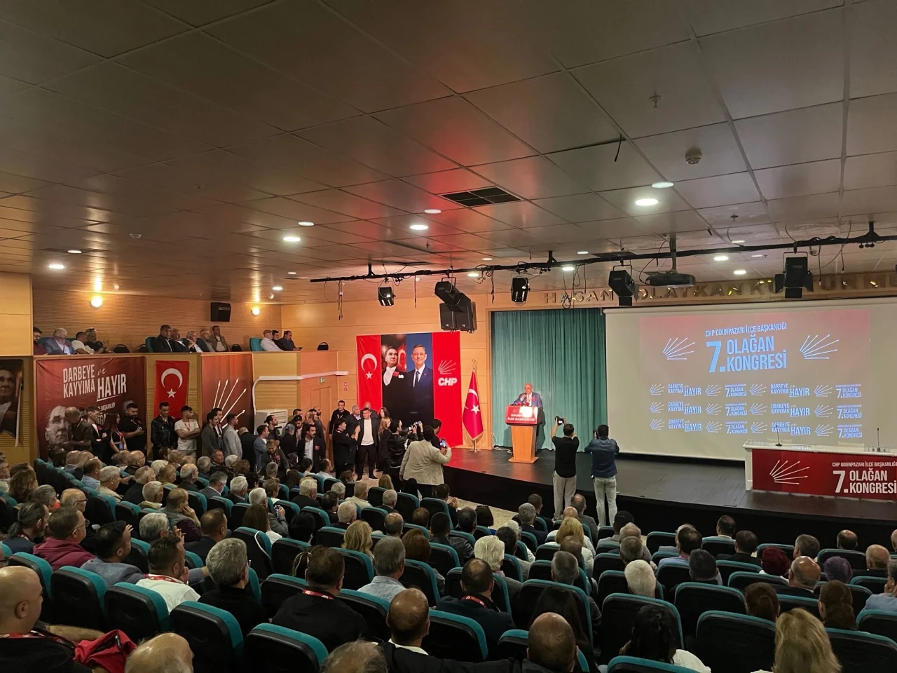 CHP Odunpazarı İlçe Kongresi başladı