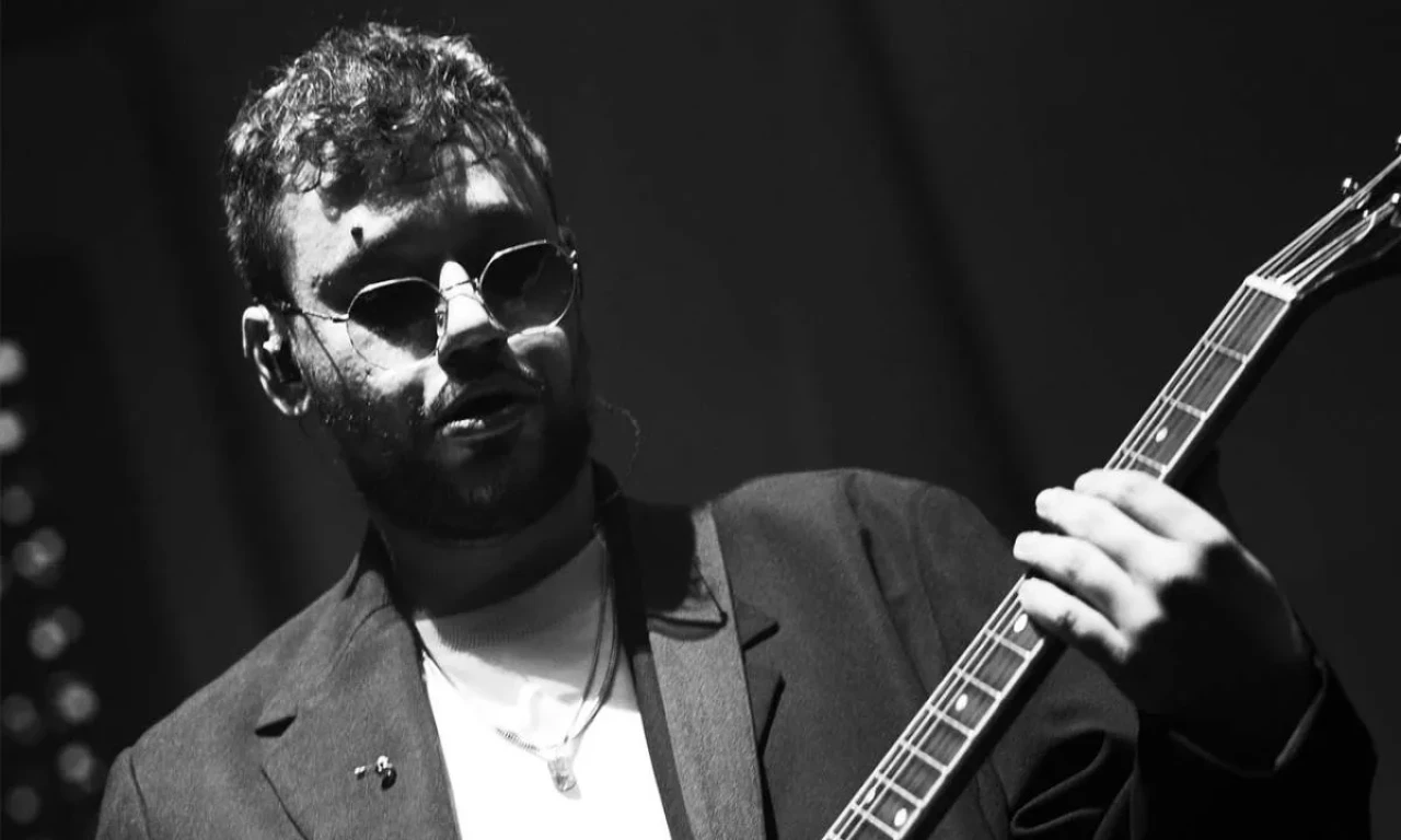 Adamlar grubu gitaristi Gürhan Öğütücü nereli, evli mi? Gürhan Öğütücü kimdir?