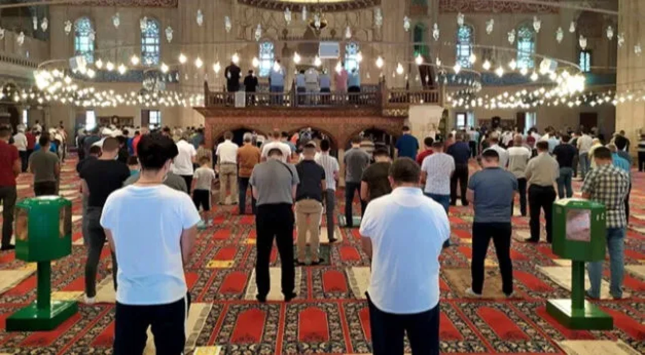 Eskişehir Bugün Cuma Namazı Vakti (19 Eylül 2025, Cuma)