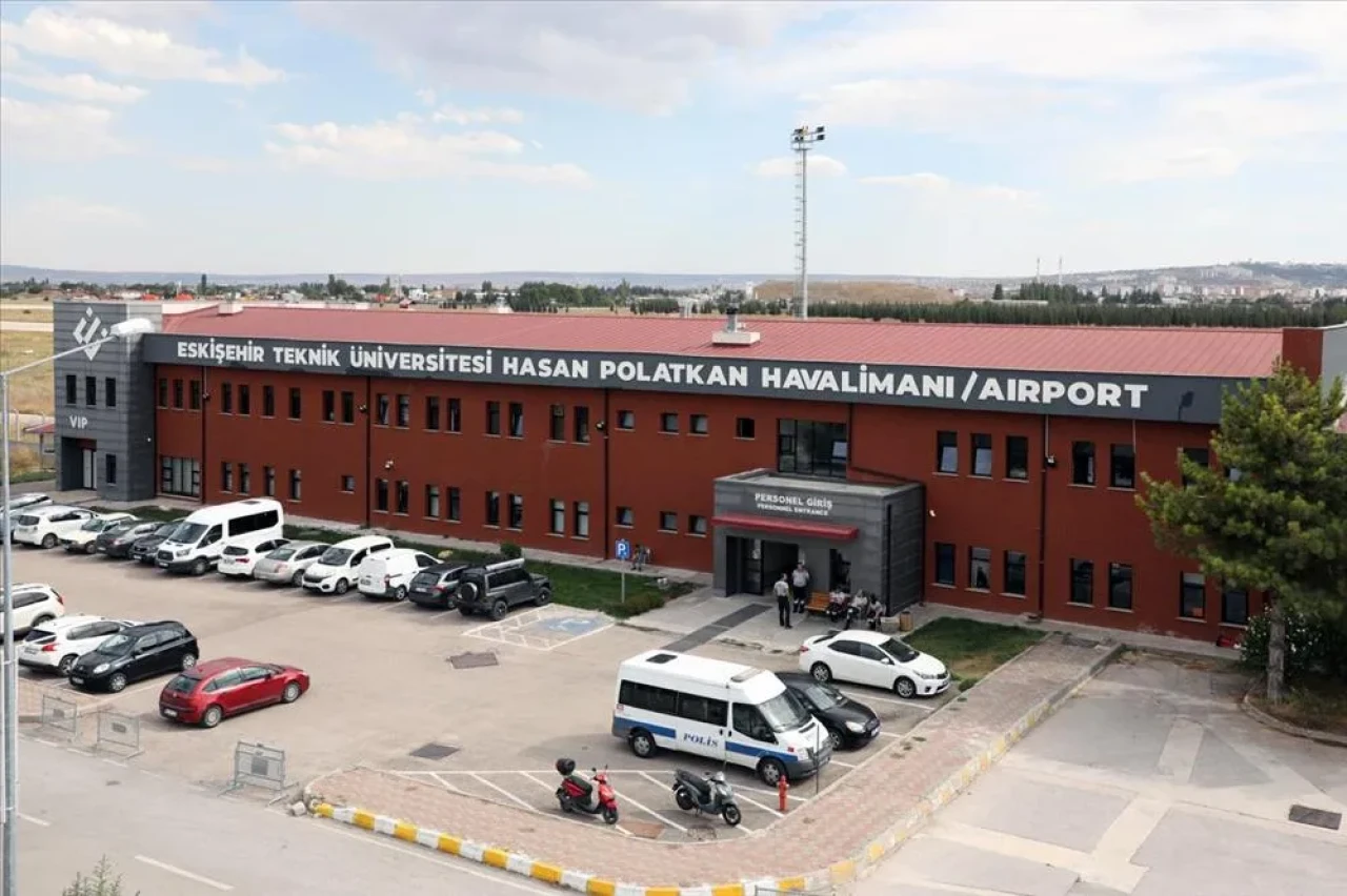 “Eskişehir’den İç Hat Uçuşları Yeniden Başlasın” Çağrısı