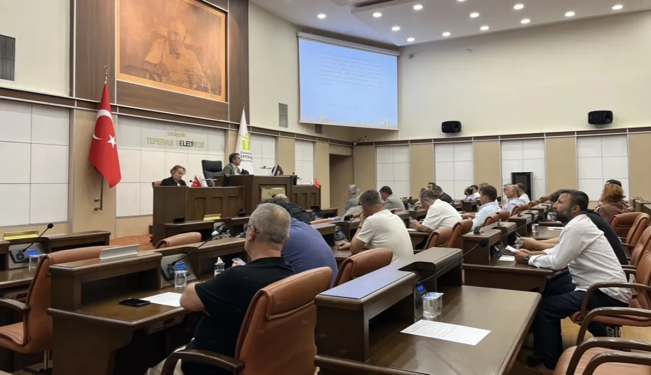 Tepebaşı Belediye Meclisi’nde İmar Planı Tartışması: “Okul mu, Özel Hastane mi?”