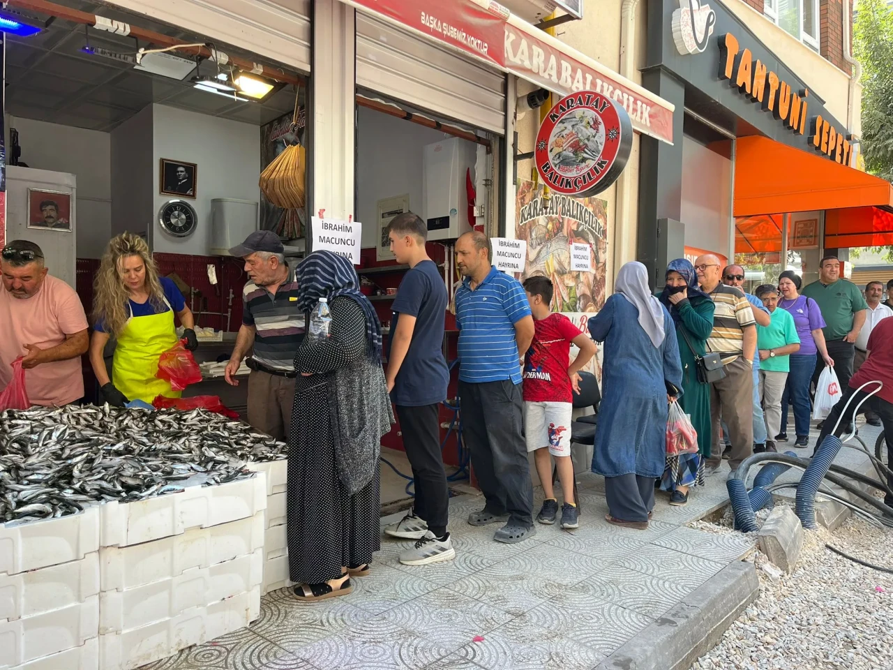 Mevlit Kandili’nde Hayırseverden 1 Ton Balık İkramı