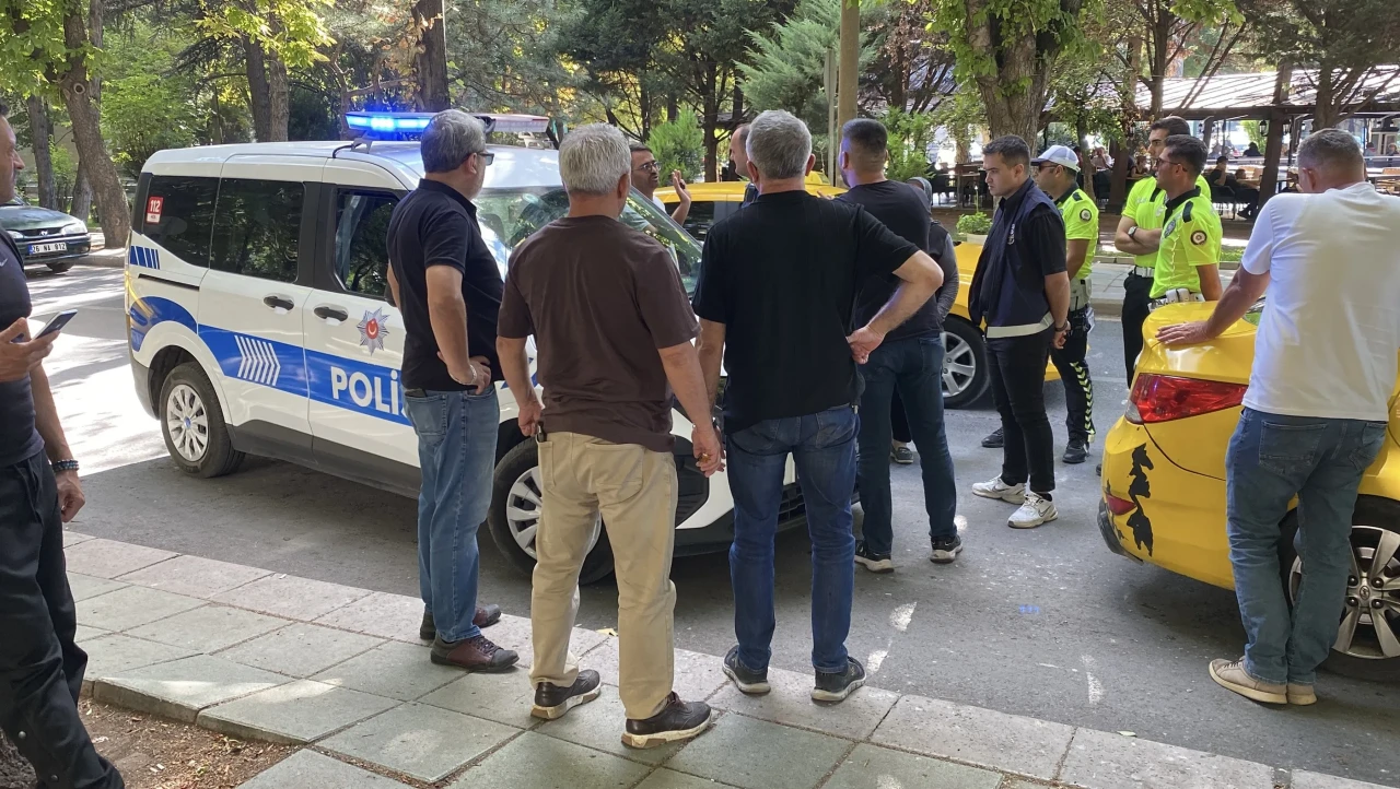 Eskişehir’de Taksi Durağı Önünde Park Kavgası