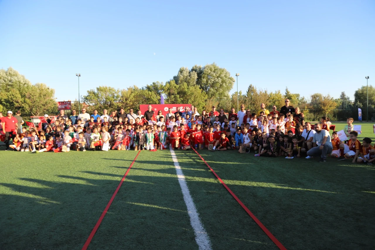 Eskişehir’de “Zaferden Kurtuluşa Mini Minikler Futbol Şenliği” Tamamlandı