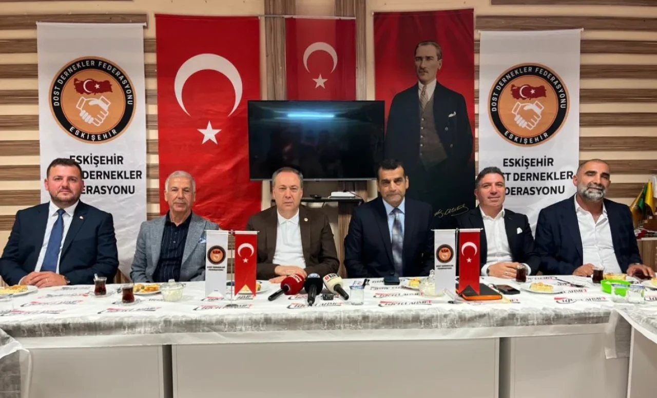 AK Parti’li Kaya Eskişehir’de Türkiye Yüzyılı ve Terörsüz Türkiye Mesajı Verdi