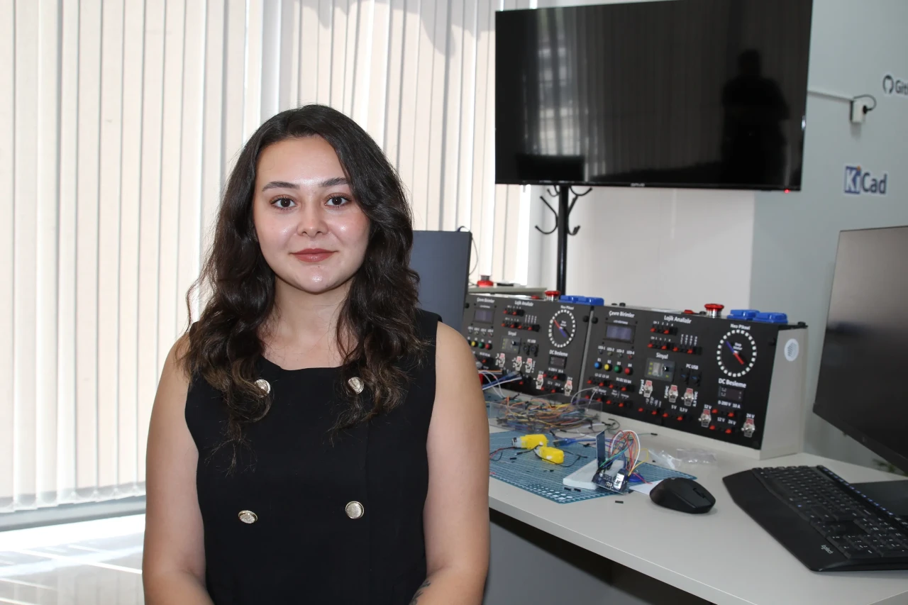 Sistem Yazılım Akademi Gençlere Yol Gösteriyor
